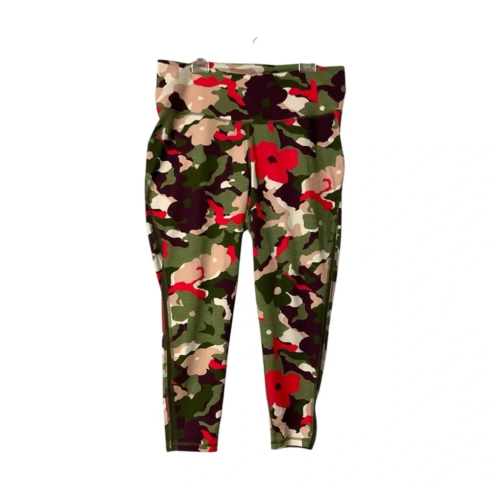 Old Navy Camo Red Multi Color Activewear SZ XXL Women Sportswear Athleisure Yoga